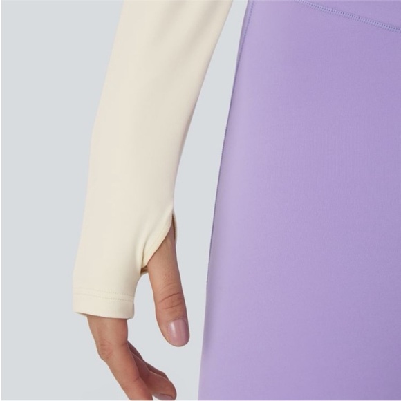 Halara NWT Cropped Long Sleeve Buckle
Top - Picture 5 of 8